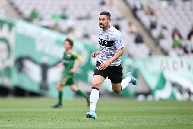 北京锁季后赛送宁波26连败 广厦终结青岛3连胜