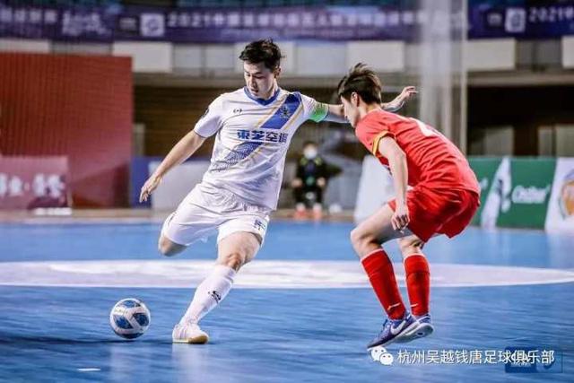 阿不都27+11赵睿首秀替补砍21分 新疆险胜江苏